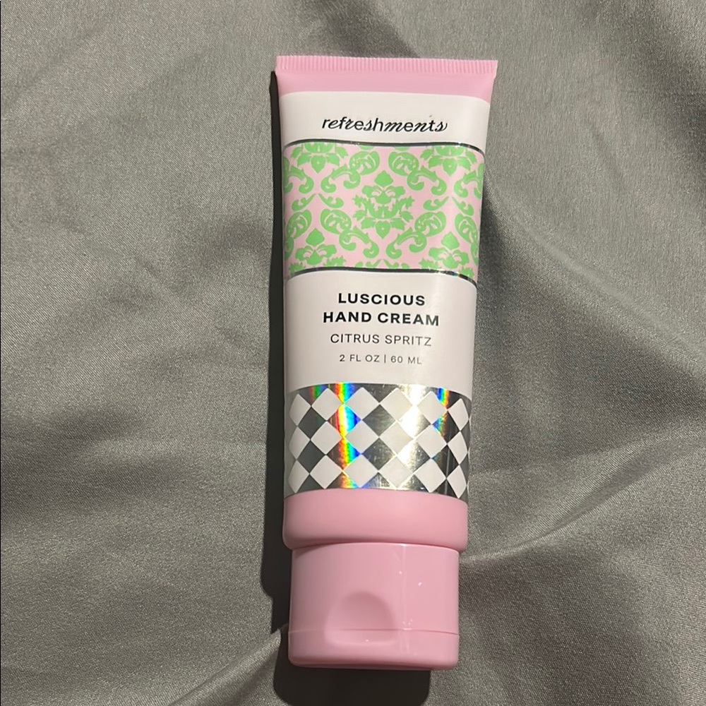 Refreshments luscious hand cream